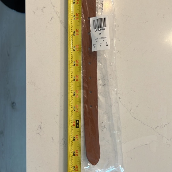 Solid X Buckle Belt - Picture 4 of 4